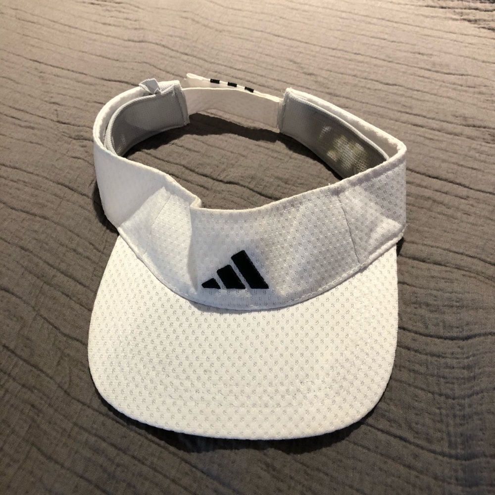 Adidas WHITE VISOR HAT